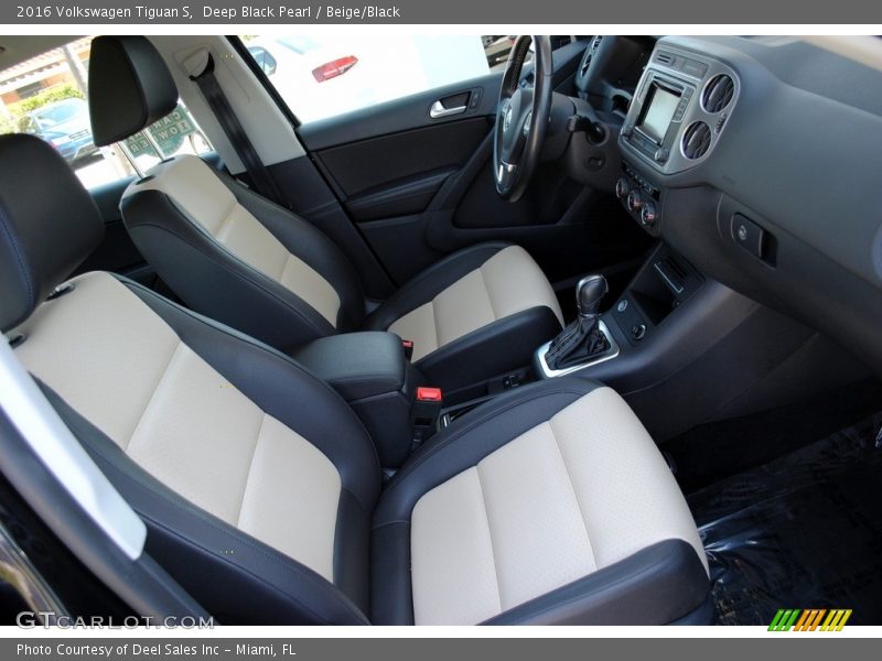 Deep Black Pearl / Beige/Black 2016 Volkswagen Tiguan S