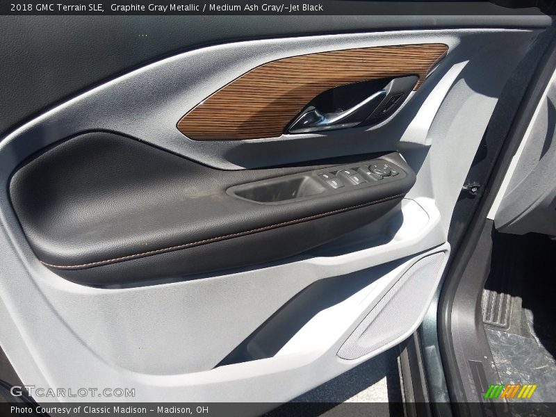 Graphite Gray Metallic / Medium Ash Gray/­Jet Black 2018 GMC Terrain SLE
