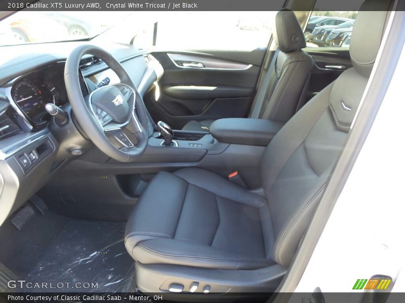 Crystal White Tricoat / Jet Black 2018 Cadillac XT5 Luxury AWD