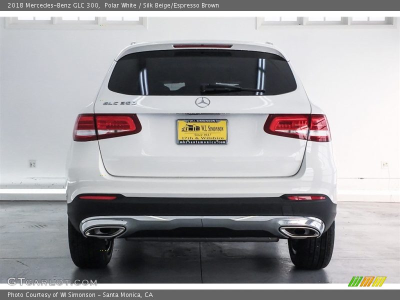 Polar White / Silk Beige/Espresso Brown 2018 Mercedes-Benz GLC 300