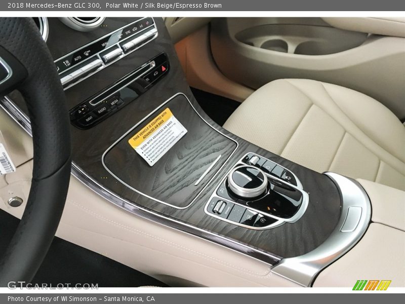 Polar White / Silk Beige/Espresso Brown 2018 Mercedes-Benz GLC 300