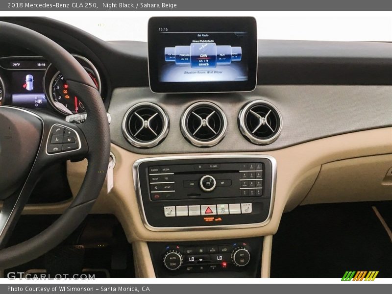 Night Black / Sahara Beige 2018 Mercedes-Benz GLA 250