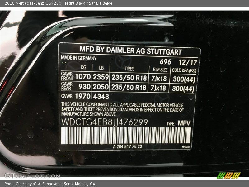 Night Black / Sahara Beige 2018 Mercedes-Benz GLA 250