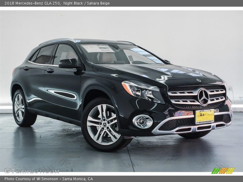 Night Black / Sahara Beige 2018 Mercedes-Benz GLA 250