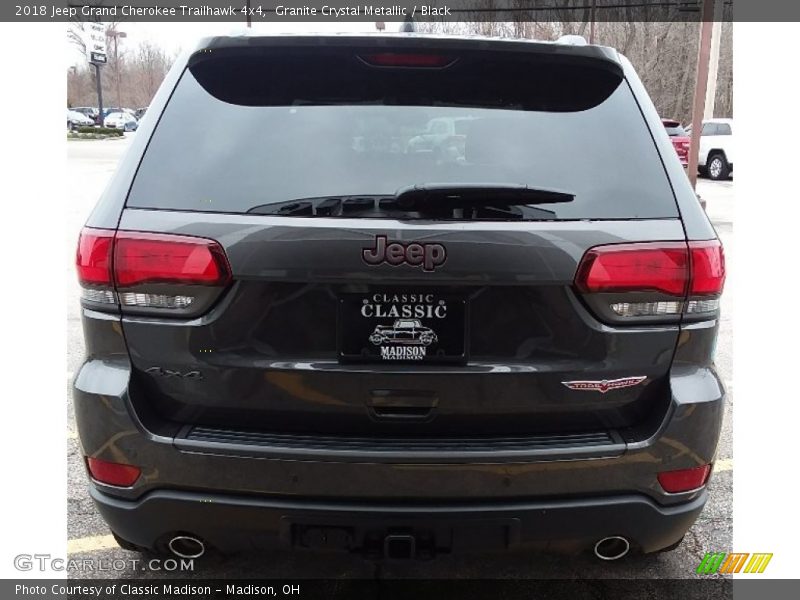 Granite Crystal Metallic / Black 2018 Jeep Grand Cherokee Trailhawk 4x4
