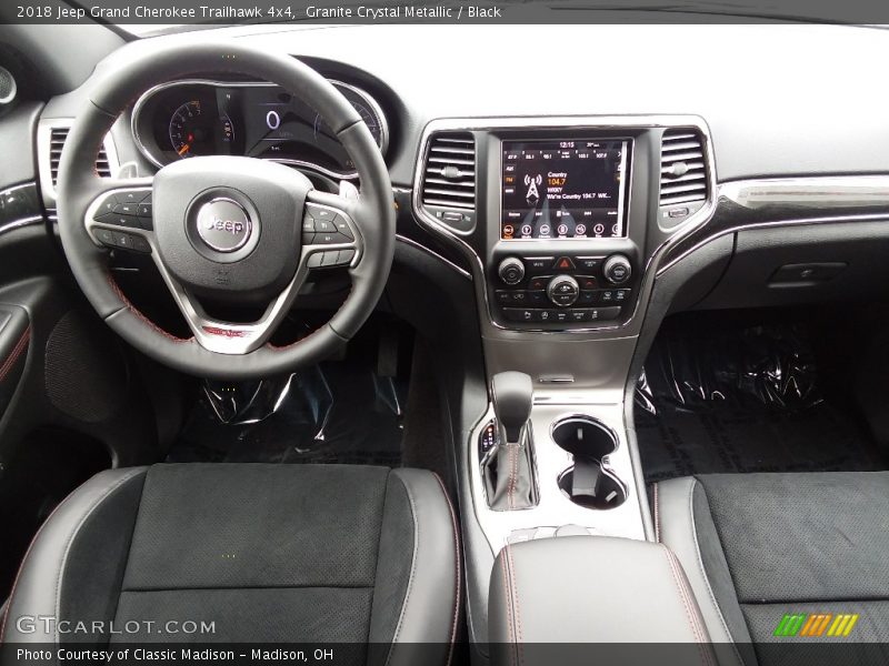 Granite Crystal Metallic / Black 2018 Jeep Grand Cherokee Trailhawk 4x4