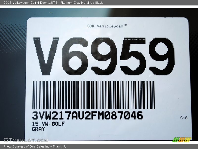 Platinum Gray Metallic / Black 2015 Volkswagen Golf 4 Door 1.8T S