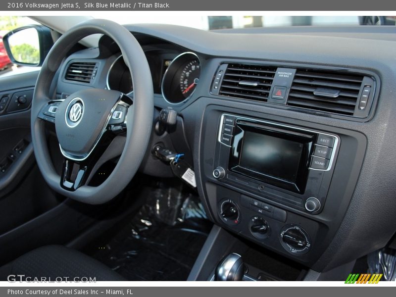Silk Blue Metallic / Titan Black 2016 Volkswagen Jetta S