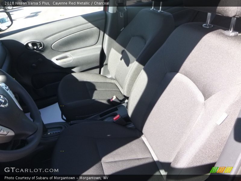Cayenne Red Metallic / Charcoal 2018 Nissan Versa S Plus