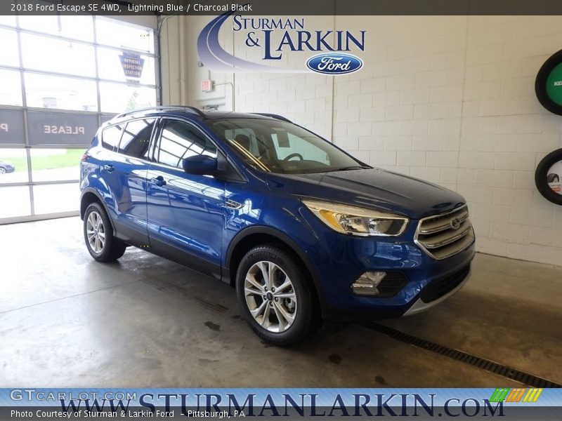 Lightning Blue / Charcoal Black 2018 Ford Escape SE 4WD