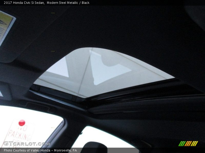 Modern Steel Metallic / Black 2017 Honda Civic Si Sedan