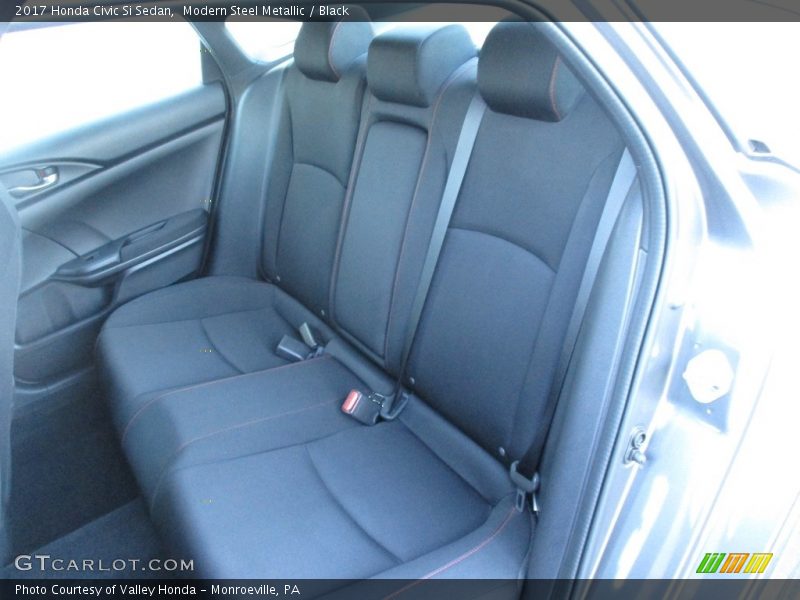 Modern Steel Metallic / Black 2017 Honda Civic Si Sedan