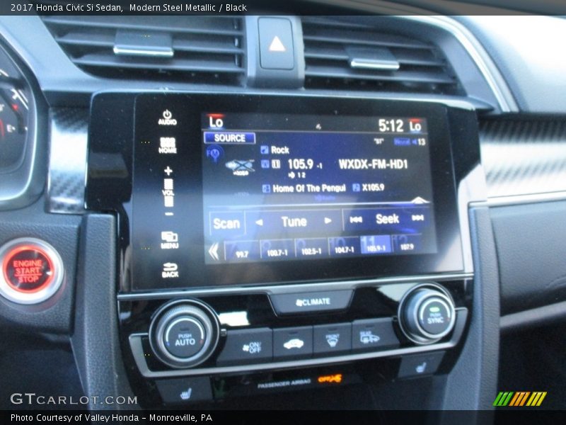 Modern Steel Metallic / Black 2017 Honda Civic Si Sedan