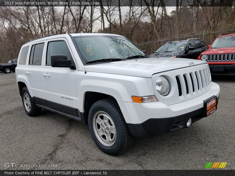 Bright White / Dark Slate Gray 2017 Jeep Patriot Sport