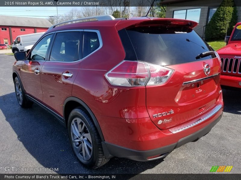 Cayenne Red / Charcoal 2016 Nissan Rogue SL AWD