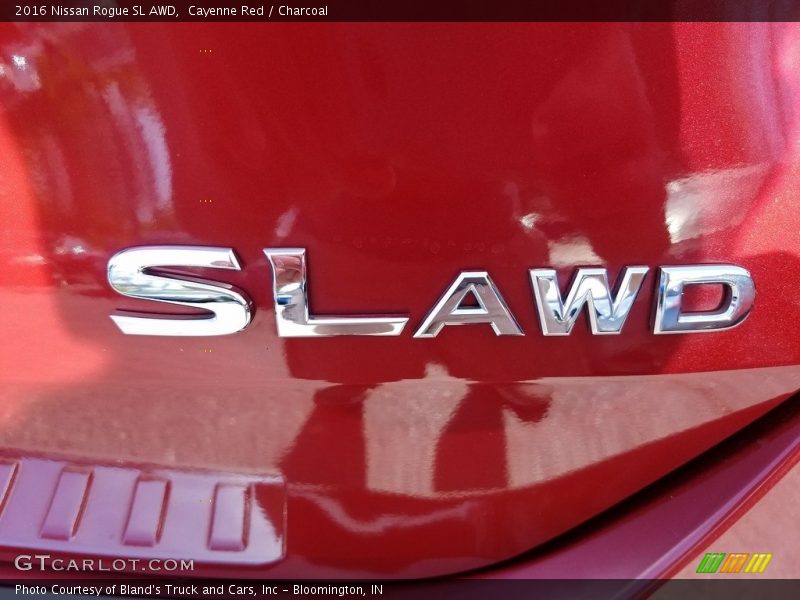 Cayenne Red / Charcoal 2016 Nissan Rogue SL AWD