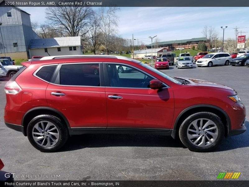 Cayenne Red / Charcoal 2016 Nissan Rogue SL AWD
