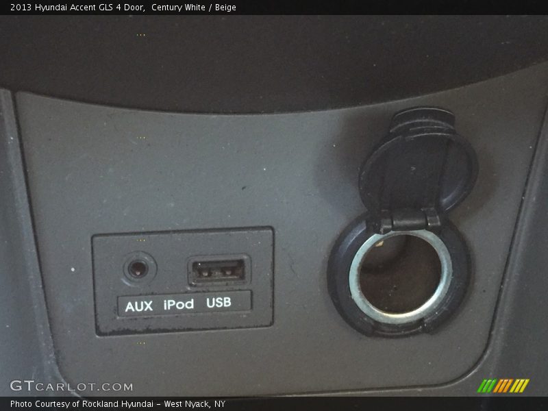 Century White / Beige 2013 Hyundai Accent GLS 4 Door