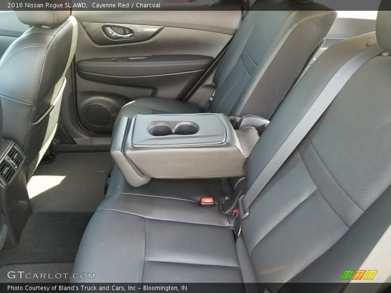 Cayenne Red / Charcoal 2016 Nissan Rogue SL AWD