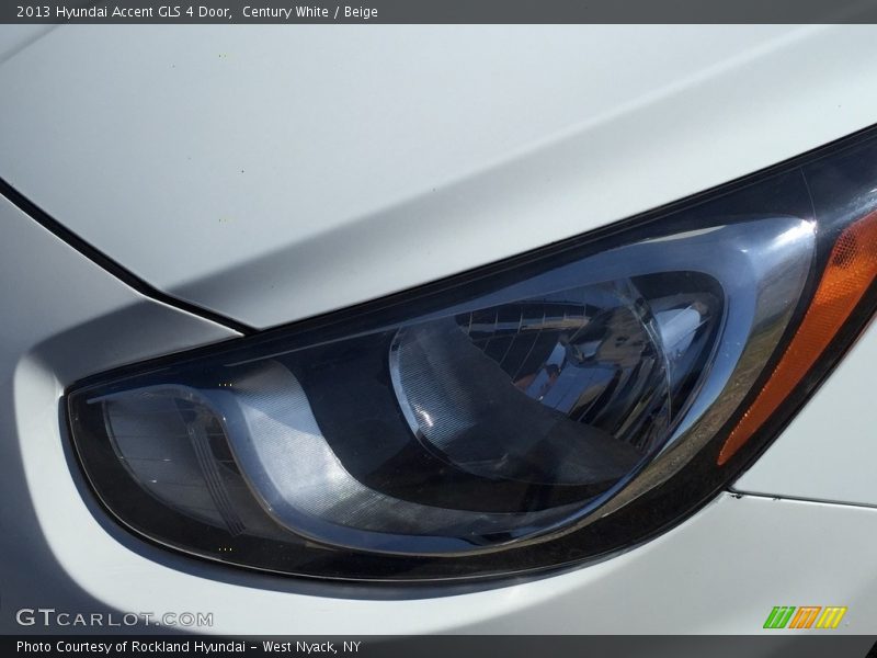 Century White / Beige 2013 Hyundai Accent GLS 4 Door