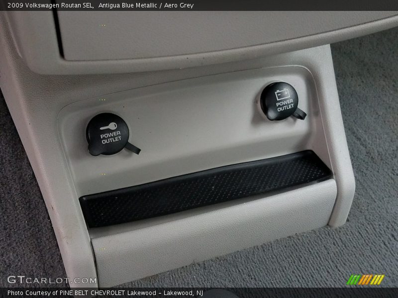 Antigua Blue Metallic / Aero Grey 2009 Volkswagen Routan SEL