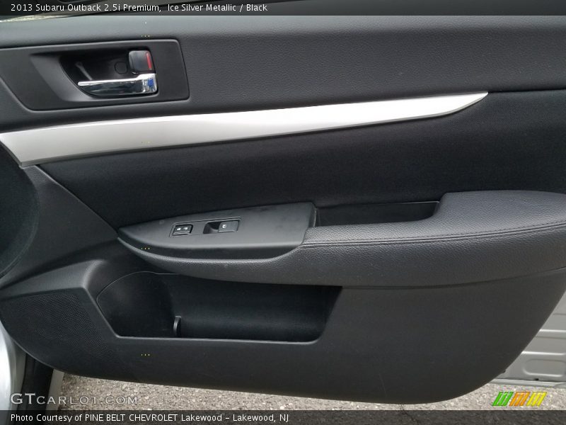 Ice Silver Metallic / Black 2013 Subaru Outback 2.5i Premium