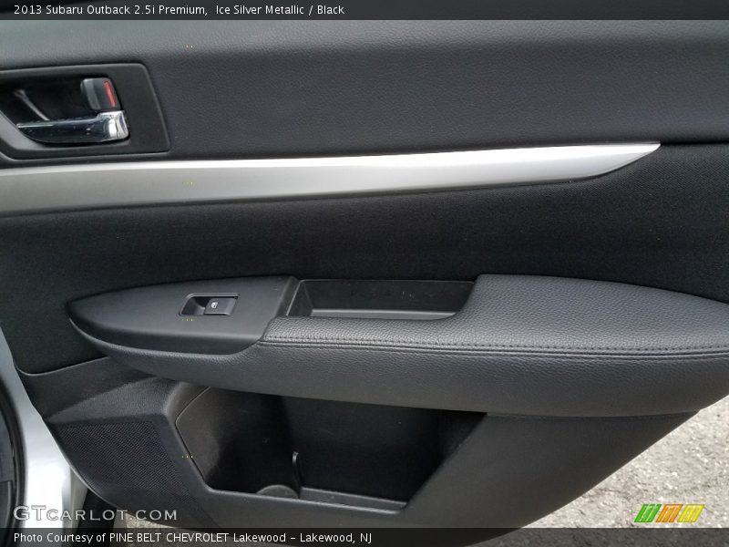 Ice Silver Metallic / Black 2013 Subaru Outback 2.5i Premium