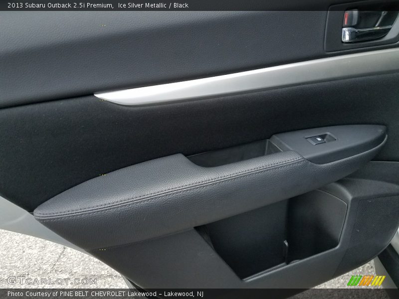 Ice Silver Metallic / Black 2013 Subaru Outback 2.5i Premium