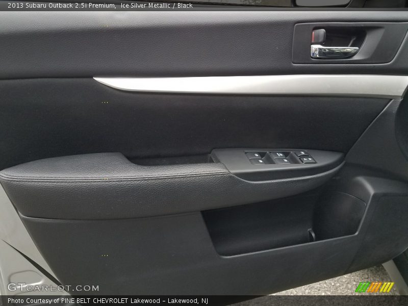 Ice Silver Metallic / Black 2013 Subaru Outback 2.5i Premium