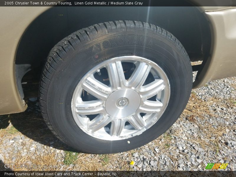 Linen Gold Metallic / Medium Slate Gray 2005 Chrysler Town & Country Touring