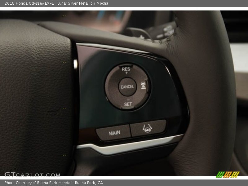 Lunar Silver Metallic / Mocha 2018 Honda Odyssey EX-L