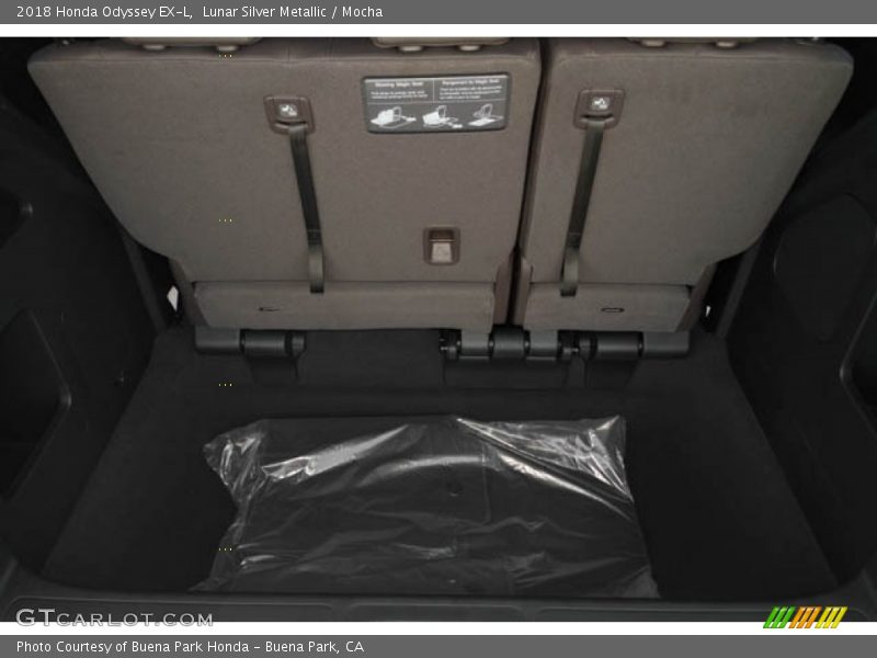 Lunar Silver Metallic / Mocha 2018 Honda Odyssey EX-L