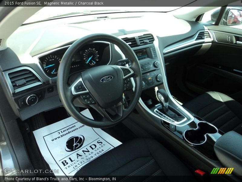 Magnetic Metallic / Charcoal Black 2015 Ford Fusion SE