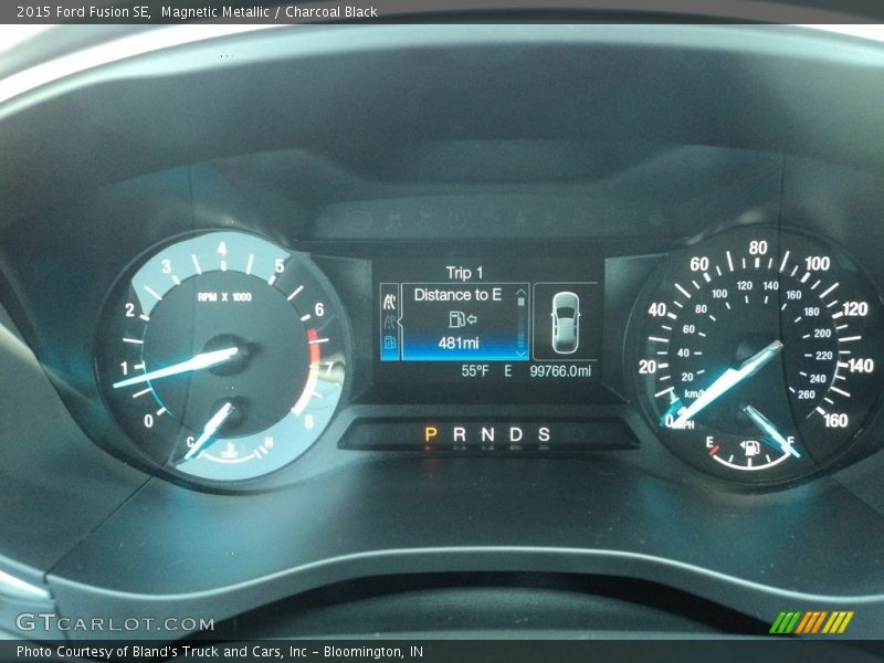 Magnetic Metallic / Charcoal Black 2015 Ford Fusion SE