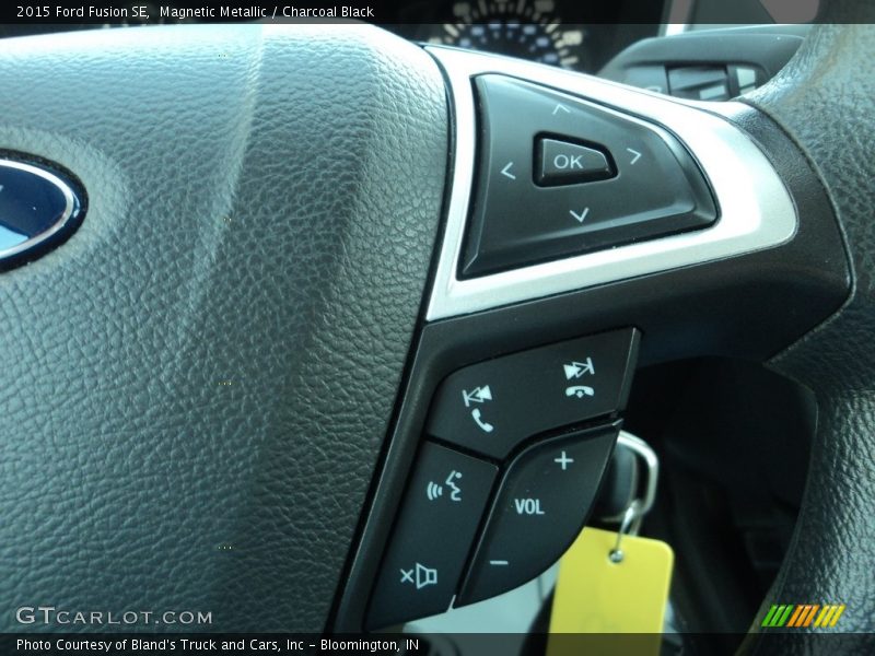 Magnetic Metallic / Charcoal Black 2015 Ford Fusion SE