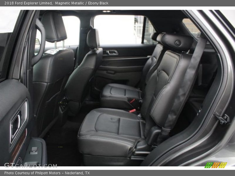 Magnetic Metallic / Ebony Black 2018 Ford Explorer Limited