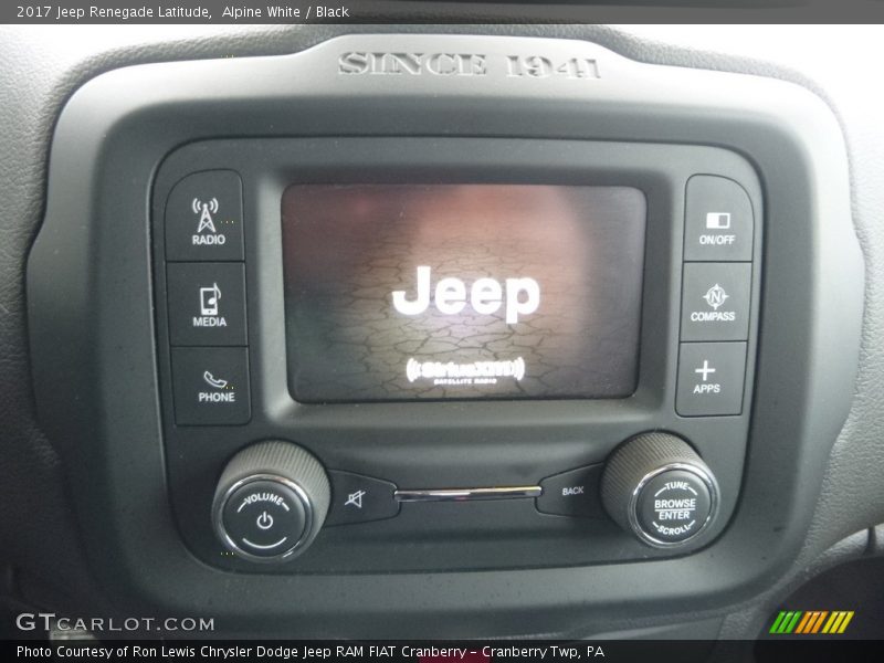 Alpine White / Black 2017 Jeep Renegade Latitude