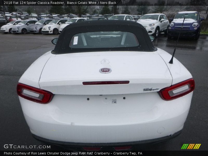 Bianco Gelato White / Nero Black 2018 Fiat 124 Spider Classica Roadster