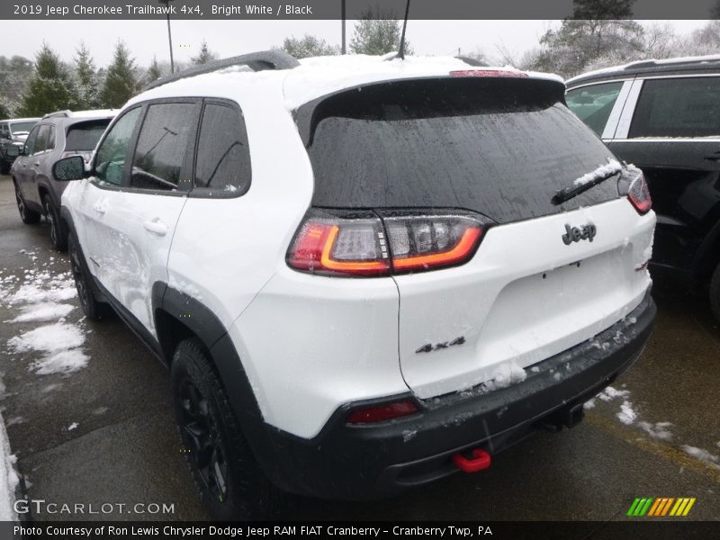 Bright White / Black 2019 Jeep Cherokee Trailhawk 4x4