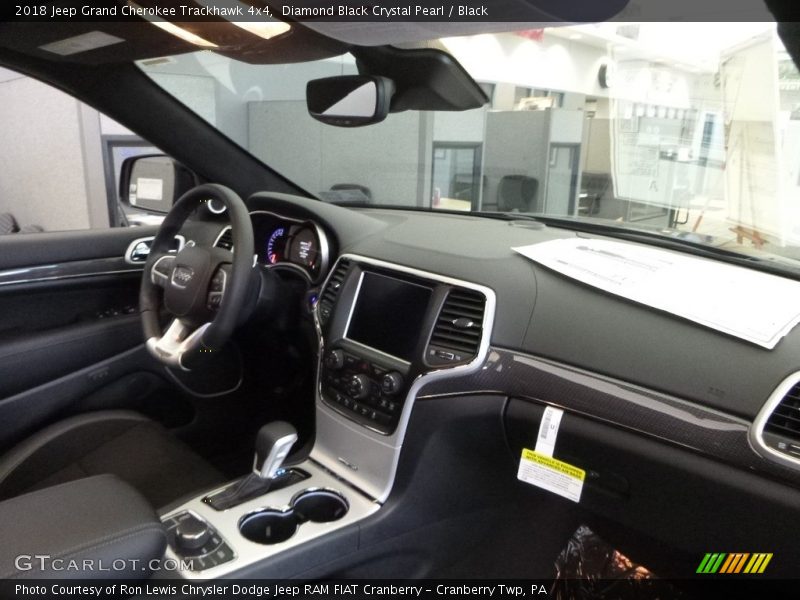 Diamond Black Crystal Pearl / Black 2018 Jeep Grand Cherokee Trackhawk 4x4