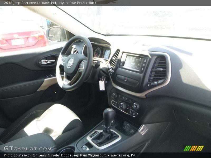 Hydro Blue Pearl / Black 2018 Jeep Cherokee Latitude 4x4