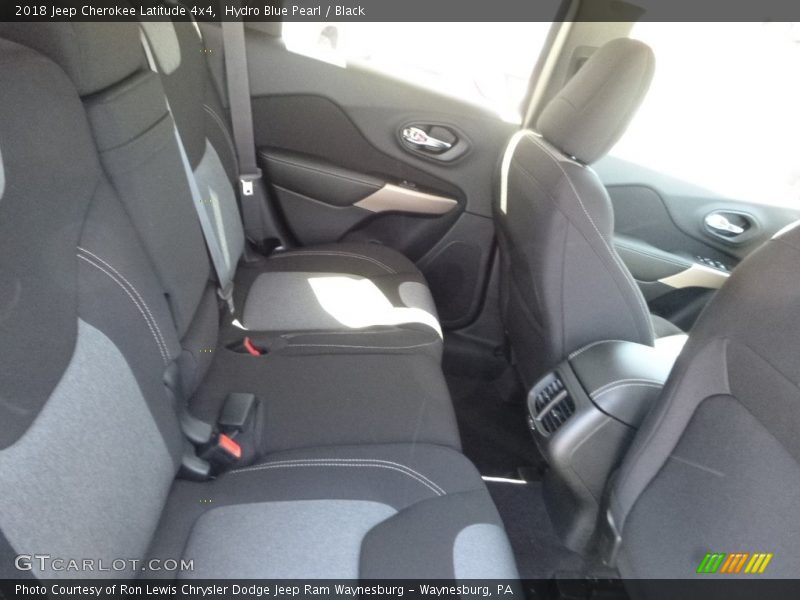 Hydro Blue Pearl / Black 2018 Jeep Cherokee Latitude 4x4