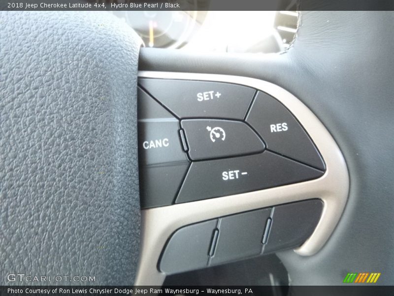 Hydro Blue Pearl / Black 2018 Jeep Cherokee Latitude 4x4