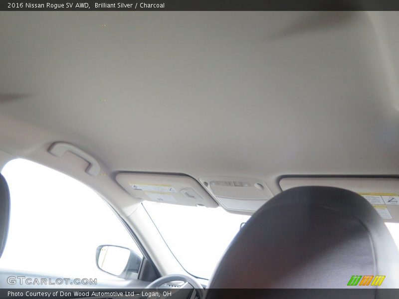 Brilliant Silver / Charcoal 2016 Nissan Rogue SV AWD
