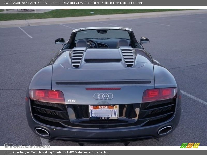 Daytona Grey Pearl Effect / Black Fine Nappa Leather 2011 Audi R8 Spyder 5.2 FSI quattro