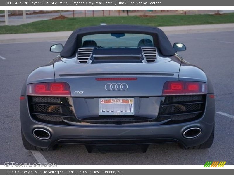 Daytona Grey Pearl Effect / Black Fine Nappa Leather 2011 Audi R8 Spyder 5.2 FSI quattro