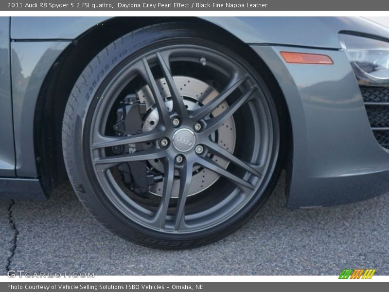 Daytona Grey Pearl Effect / Black Fine Nappa Leather 2011 Audi R8 Spyder 5.2 FSI quattro