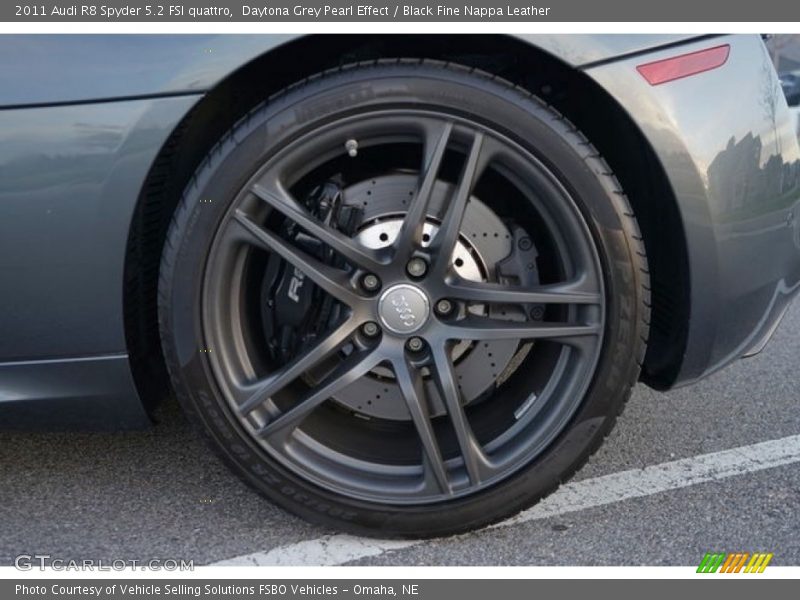 Daytona Grey Pearl Effect / Black Fine Nappa Leather 2011 Audi R8 Spyder 5.2 FSI quattro