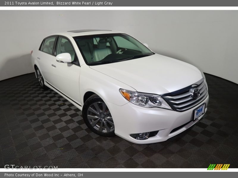 Blizzard White Pearl / Light Gray 2011 Toyota Avalon Limited