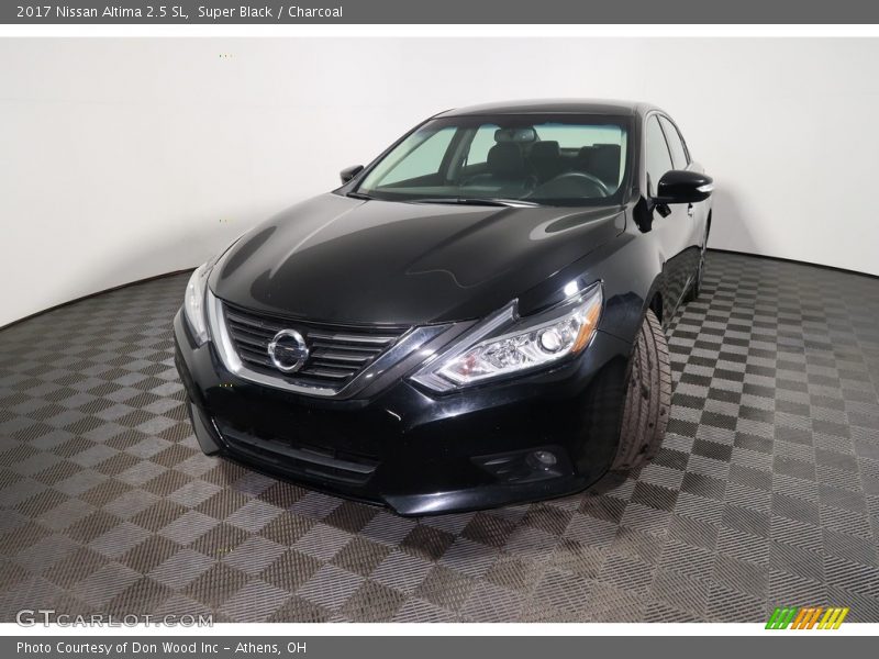 Super Black / Charcoal 2017 Nissan Altima 2.5 SL